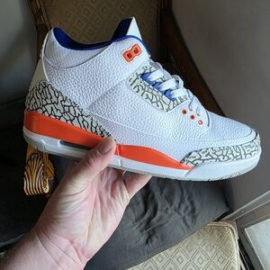 NEW NEVER WORN!! Jordan 3 Retro White, Orange, and Blue "NY Knicks" Colorway